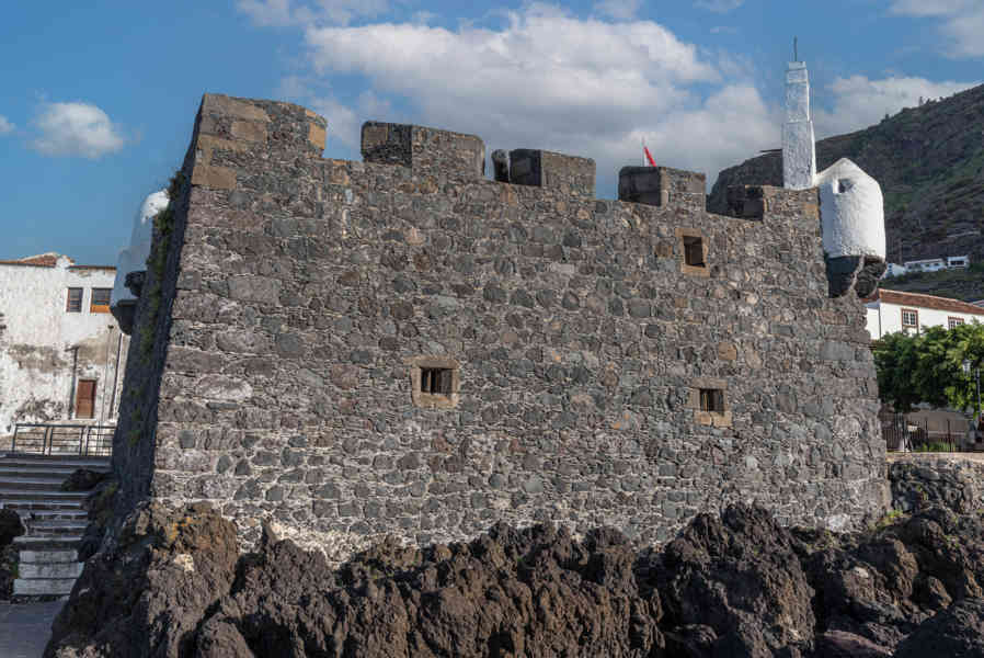 Tenerife 259 - Garachico - castillo de San Miguel.jpg